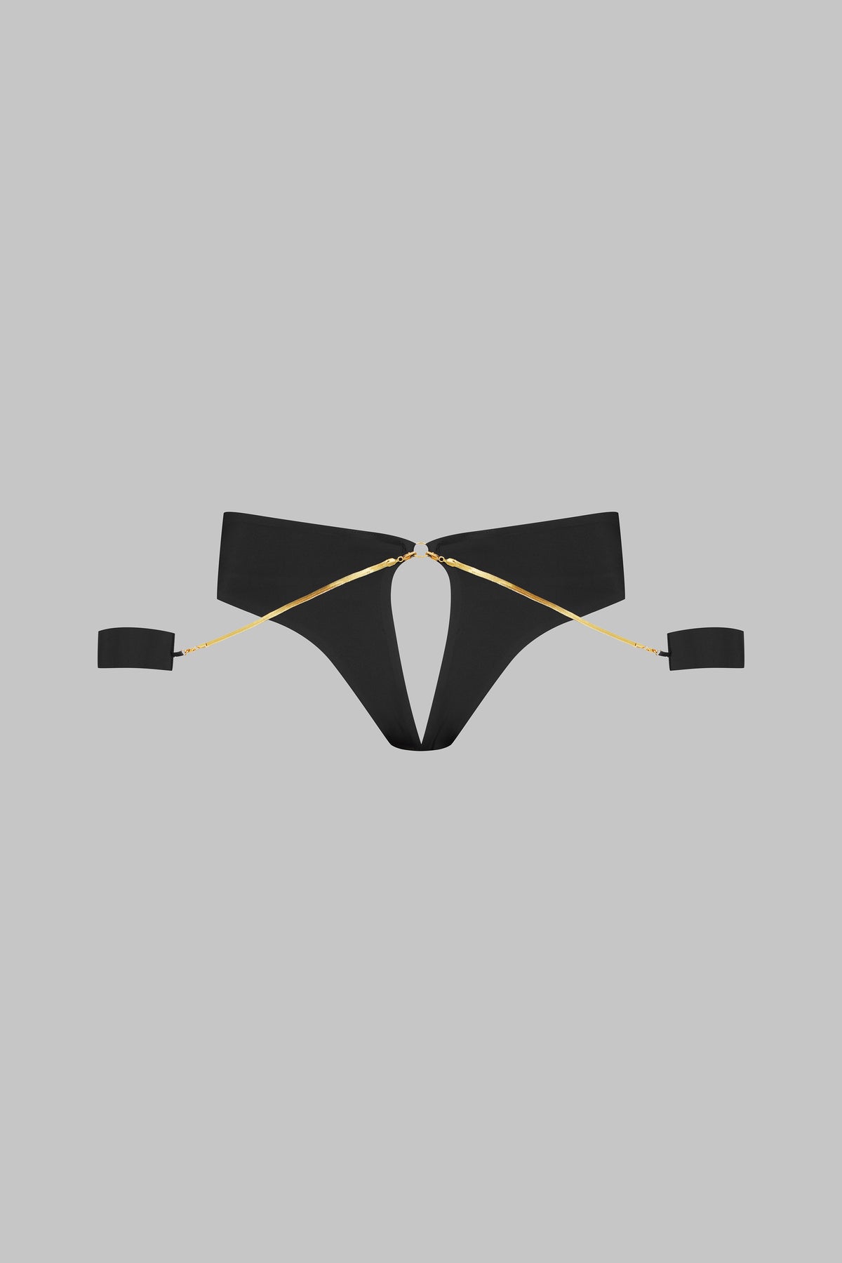 Open Tanga with Handcuffs and Jewelry - Tapage Nocturne