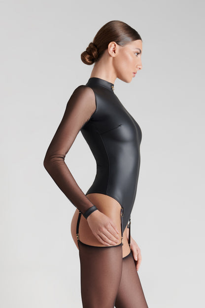 Thong Body - Chambre Noire
