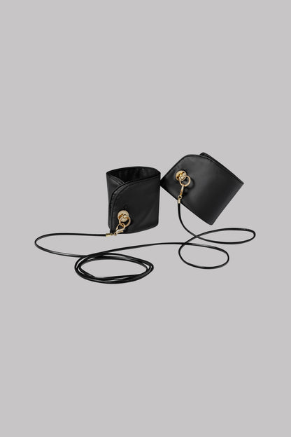 Handcuffs - Chambre Noire